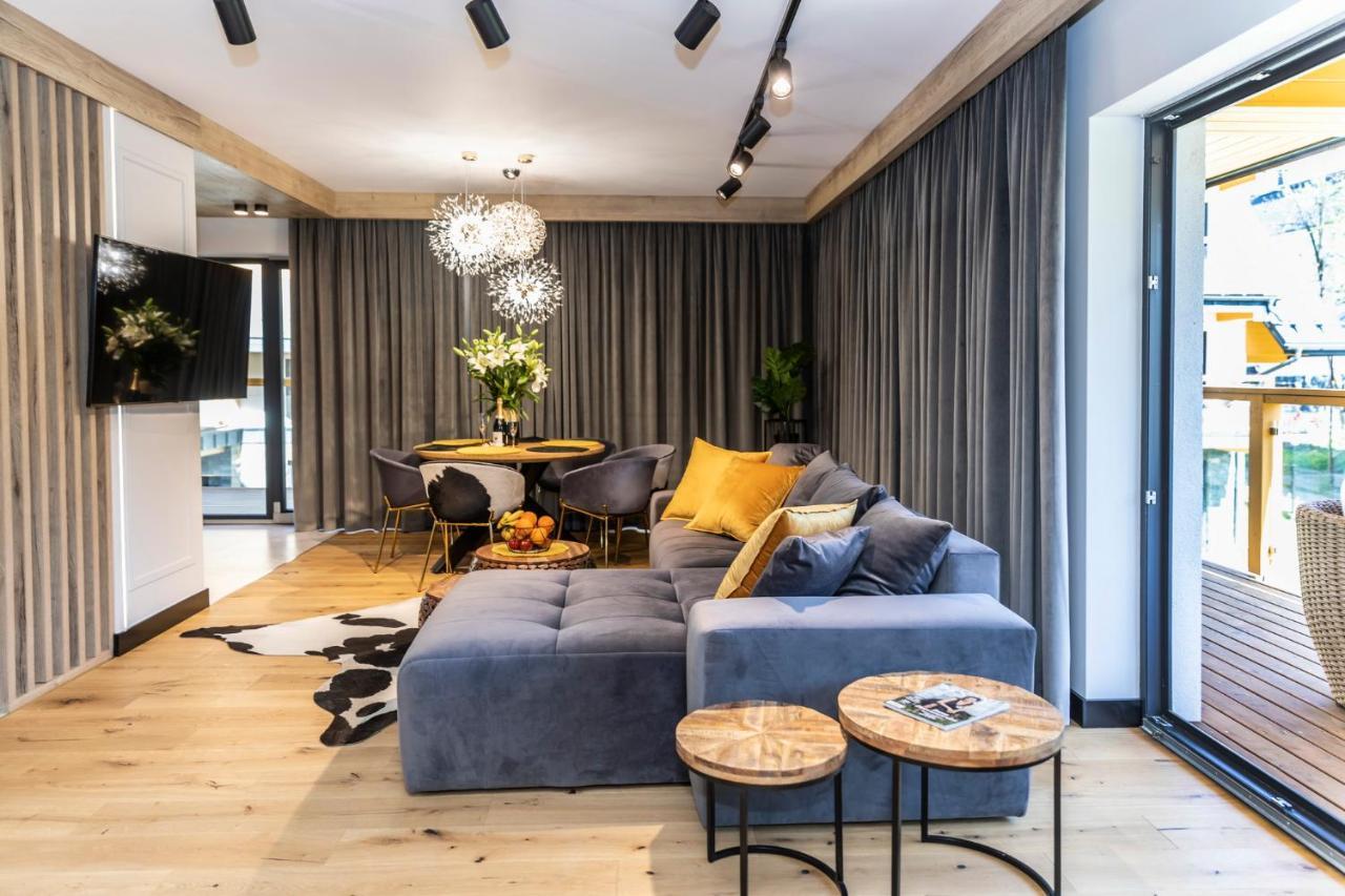 Apartment Modrzejewska *